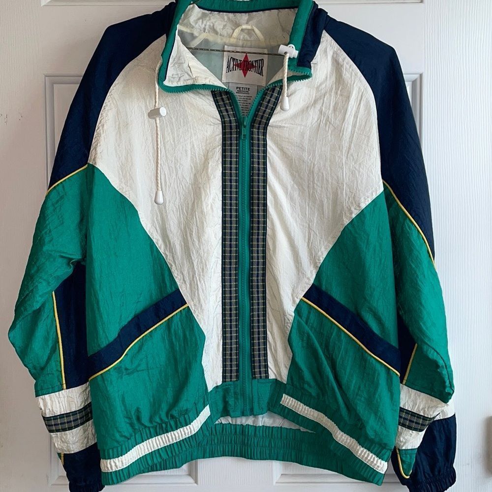 Active frontier vintage rain/ wind jacket Size P/M
